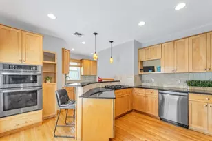 231 Lagrange St, Boston, MA 02132 - Photo 9