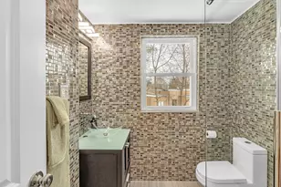 231 Lagrange St, Boston, MA 02132 - Photo 27