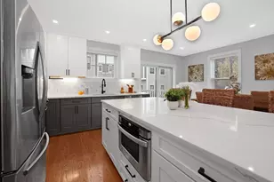 36 Temple St, Boston, MA 02124 - Photo 9