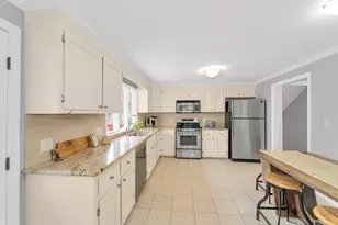 16 Parkside Dr, Boston, MA 02130 - Photo 3