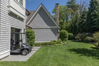 8 Hidden Road, Weston, MA 02493 - Photo 5