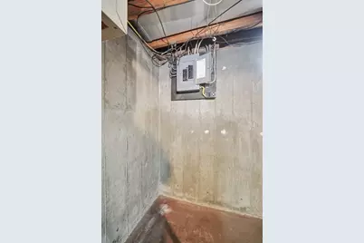 50 Warsaw Ave, Ludlow, MA 01056 - Photo 23