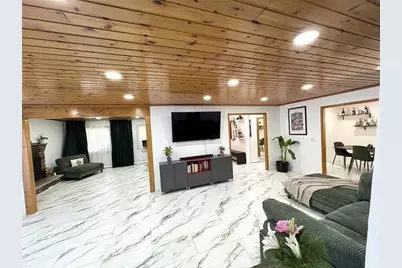 2 Pat Drive, Danvers, MA 01923 - Photo 3