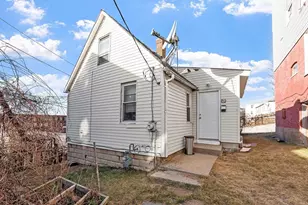 13 Groton Pl, Worcester, MA 01604 - Photo 37