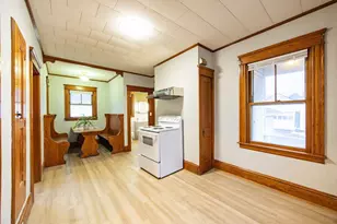 56 Whittenton St, Taunton, MA 02780 - Photo 17