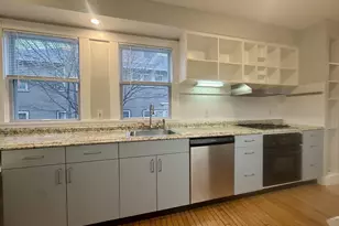 172 Maplewood St, Watertown, MA 02472 - Photo 17