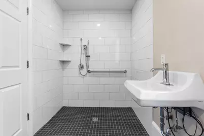 6 Windsor St, Andover, MA 01810 - Photo 15