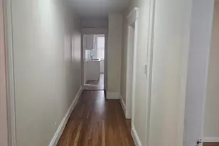 100 Albemarle St, Springfield, MA 01109 - Photo 9