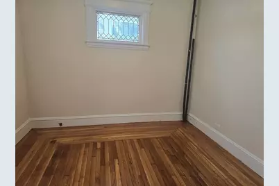 100 Albemarle St #1, Springfield, MA 01109 - Photo 7