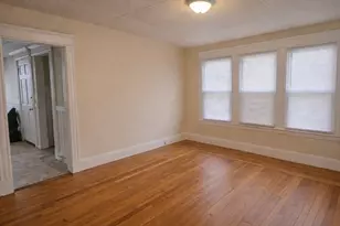 100 Albemarle St, Springfield, MA 01109 - Photo 5