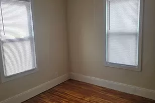 100 Albemarle St, Springfield, MA 01109 - Photo 9