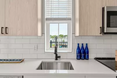 10 Somerset #401, Winthrop, MA 02152 - Photo 7