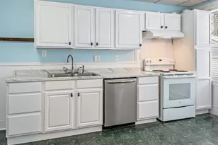 16 Hampden Ave, Monson, MA 01057 - Photo 9