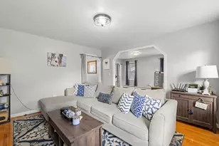 6 Briggs St, Taunton, MA 02780 - Photo 13