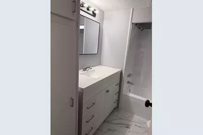 181 Boston Post Road E #26, Marlborough, MA 01752 - Photo 9