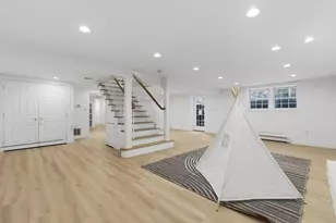 6 Glen Dr, Lynnfield, MA 01940 - Photo 27