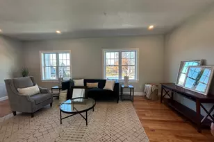 10 Windsor St, Worcester, MA 01605 - Photo 3