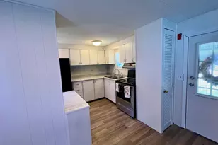 23 Riverview Cir, Brimfield, MA 01010 - Photo 5