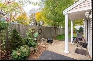 42 Angell St, Mansfield, MA 02048 - Photo 11