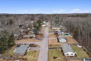 110 Lisa Ann Dr, Bellingham, MA 02019 - Photo 39