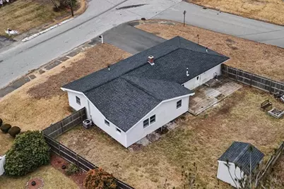 110 Lisa Ann Dr, Bellingham, MA 02019 - Photo 33