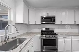 110 Lisa Ann Dr, Bellingham, MA 02019 - Photo 11