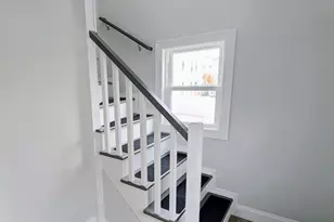 121 Whitman St, New Bedford, MA 02745 - Photo 9