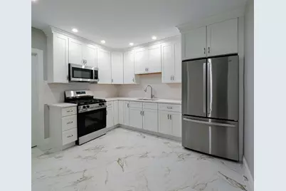 121 Whitman St #1, New Bedford, MA 02745 - Photo 1