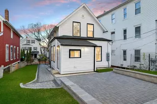 33 Florence St, Worcester, MA 01610 - Photo 3