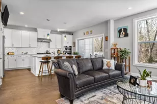 55 Phoebe St, Methuen, MA 01844 - Photo 9