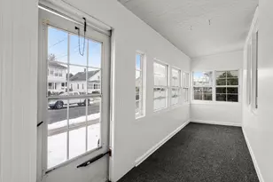 29 Sunnymeade Ave, Chicopee, MA 01020 - Photo 23