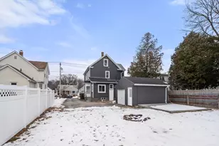 29 Sunnymeade Ave, Chicopee, MA 01020 - Photo 31