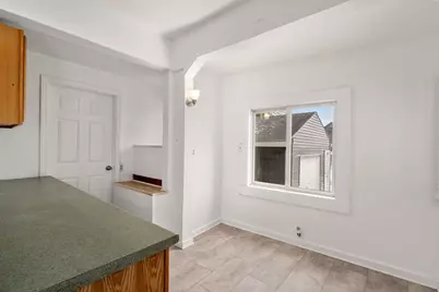 29 Sunnymeade Ave, Chicopee, MA 01020 - Photo 7