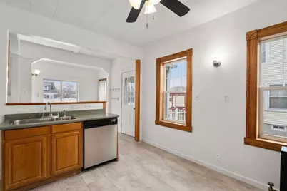 29 Sunnymeade Ave, Chicopee, MA 01020 - Photo 5