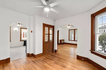 29 Sunnymeade Ave, Chicopee, MA 01020 - Photo 9