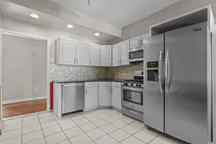 509 Pleasant St, Melrose, MA 02176 - Photo 21