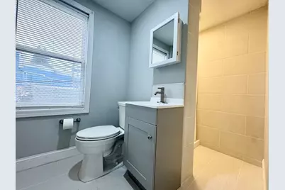 17 Cedar Ct, Lowell, MA 01852 - Photo 13