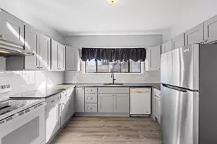 403 Ferry St, Malden, MA 02148 - Photo 9