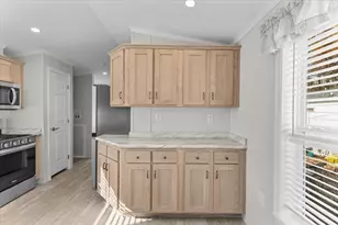 1540 Broadway, Raynham, MA 02767 - Photo 9