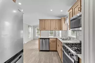 1540 Broadway, Raynham, MA 02767 - Photo 7