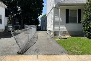 36 Everett St, Medford, MA 02155 - Photo 33