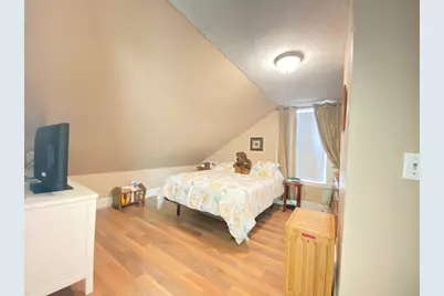 1 Milton St #2, Boston, MA 02130 - Photo 9