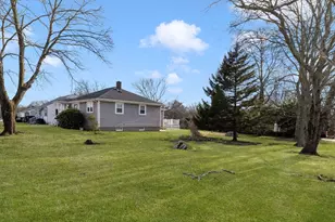 575 Shirley Ave, Somerset, MA 02725 - Photo 3