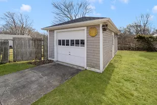 575 Shirley Ave, Somerset, MA 02725 - Photo 5