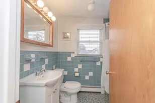 71 Vallaro Rd, Boston, MA 02136 - Photo 17