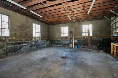 40 Essex St, Swampscott, MA 01907 - Photo 15