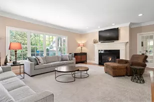 750 Hammond St, Brookline, MA 02467 - Photo 7