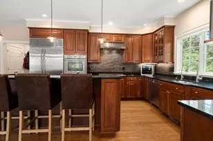 750 Hammond St, Brookline, MA 02467 - Photo 11