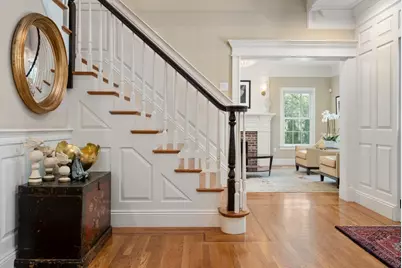 750 Hammond St, Brookline, MA 02467 - Photo 3