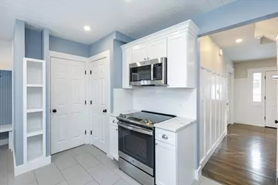 37 Wolcott #N/A, Brookline, MA 02467 - Photo 13